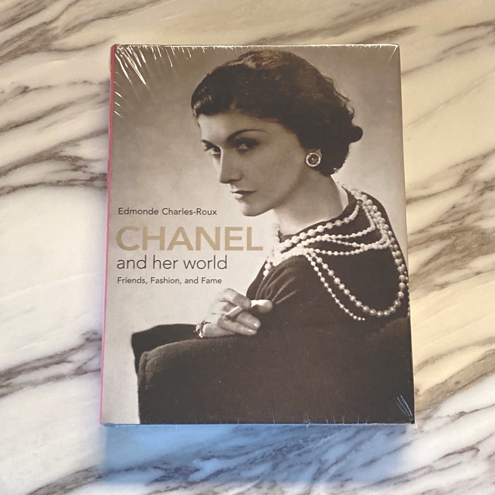 Chanel and her World: Friends, Fashion & Fame Book